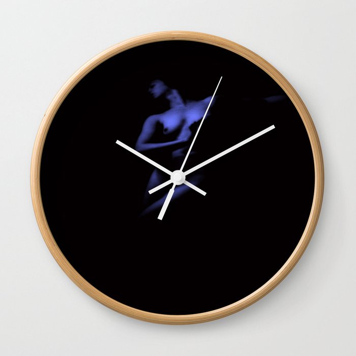 electric clock nude Electric clock nude